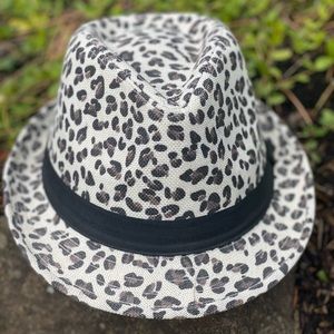 Fedora hat, animal print, great condition